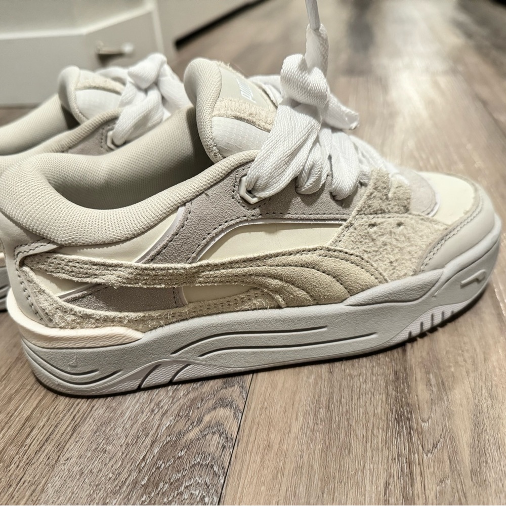 Cute, adorable sneakers - Picture 3 of 5